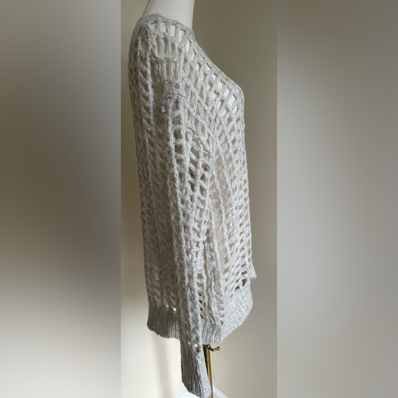 NWT Urban Outfitters Cream Sweater - Size SP - Picture 4 of 9